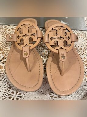 Tory Burch Nude Tan Miller Logo Leather Thong Sandals
